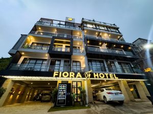 5 start hotel near mall road